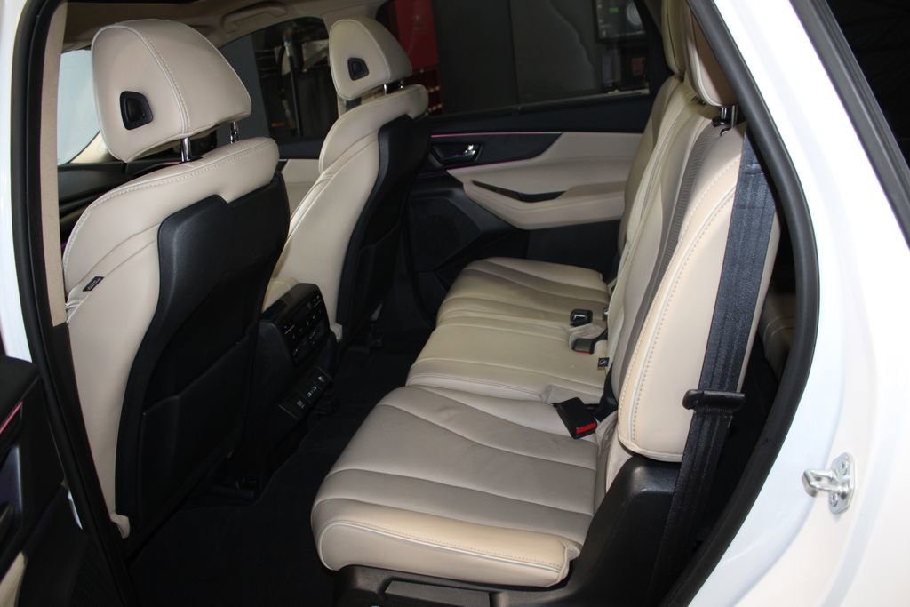 Used 2023 Acura MDX SH-AWD w/ Advance Package image 19