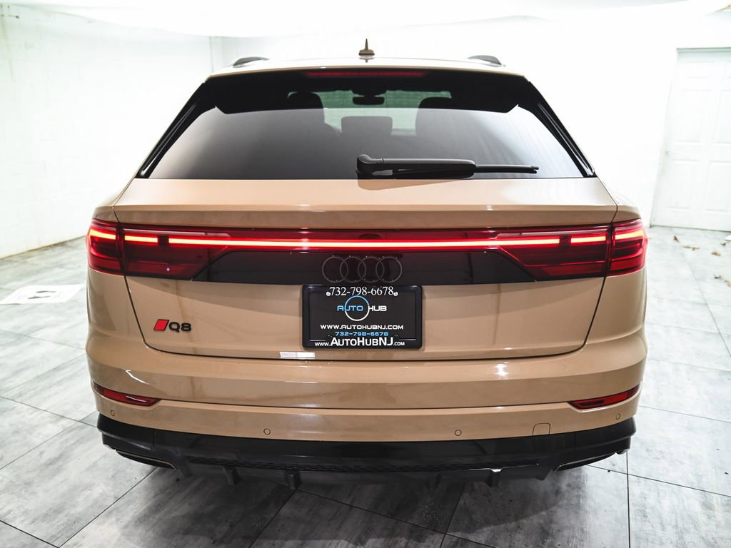Used 2024 Audi Q8 Premium Plus w/ Premium Plus Package image 5