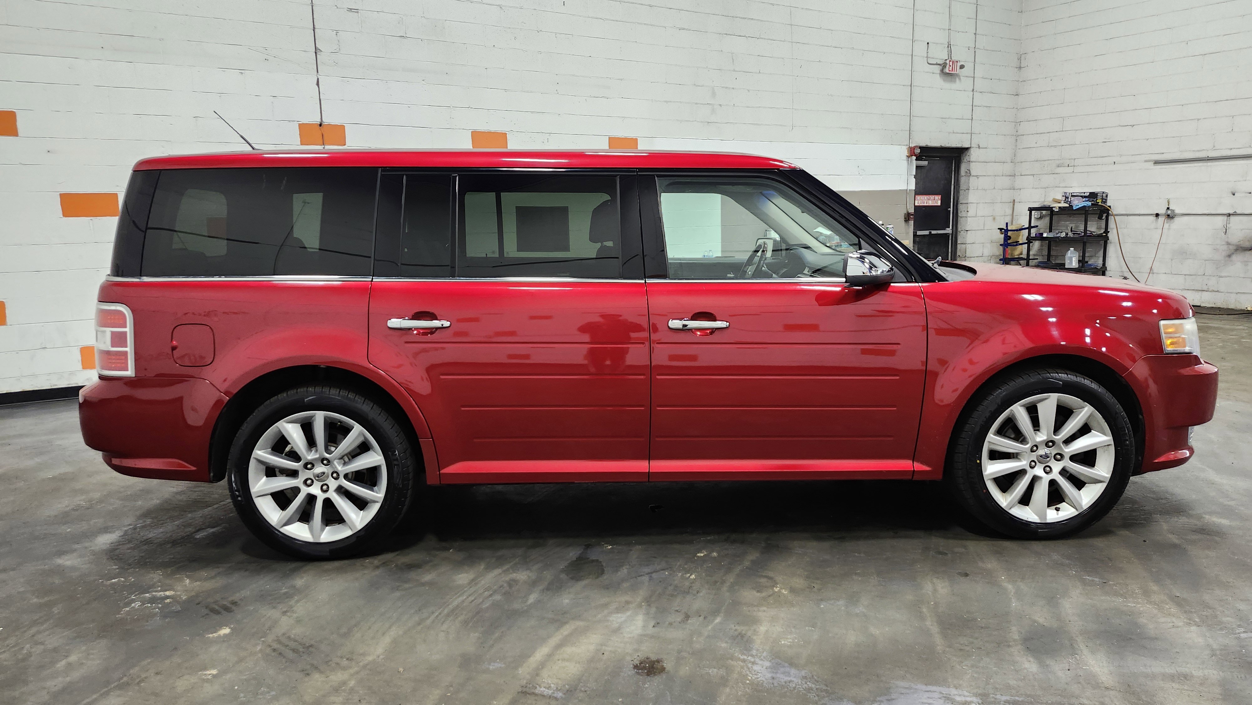 Used 2011 Ford Flex Limited image 18