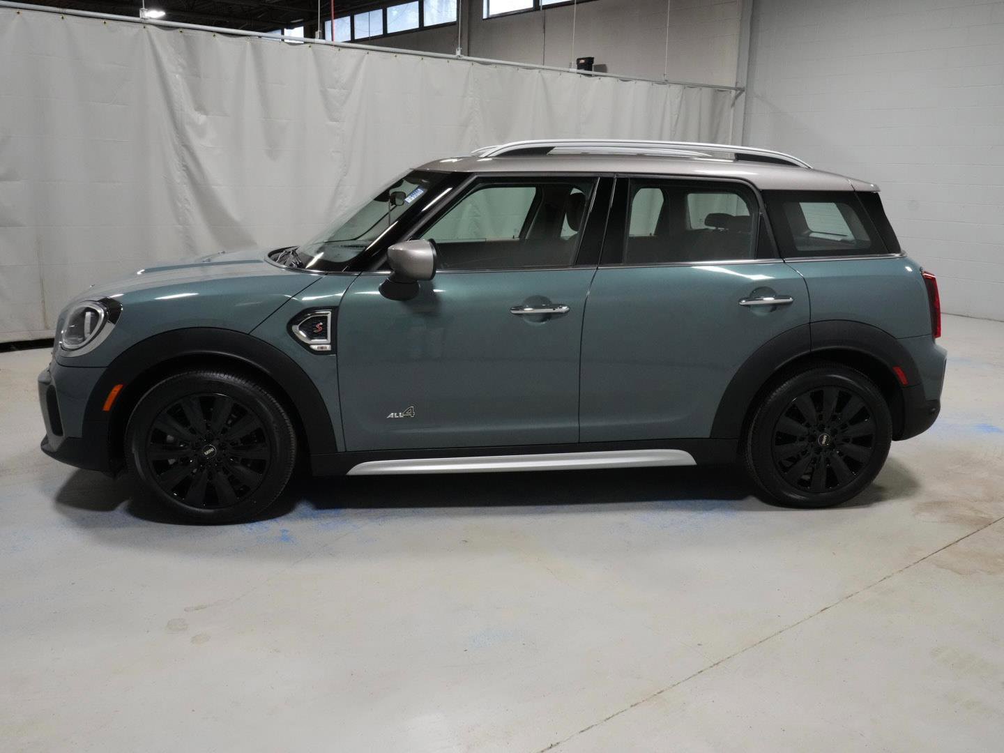 Certified 2023 MINI Cooper Countryman S w/ Signature Upholstery Package image 12