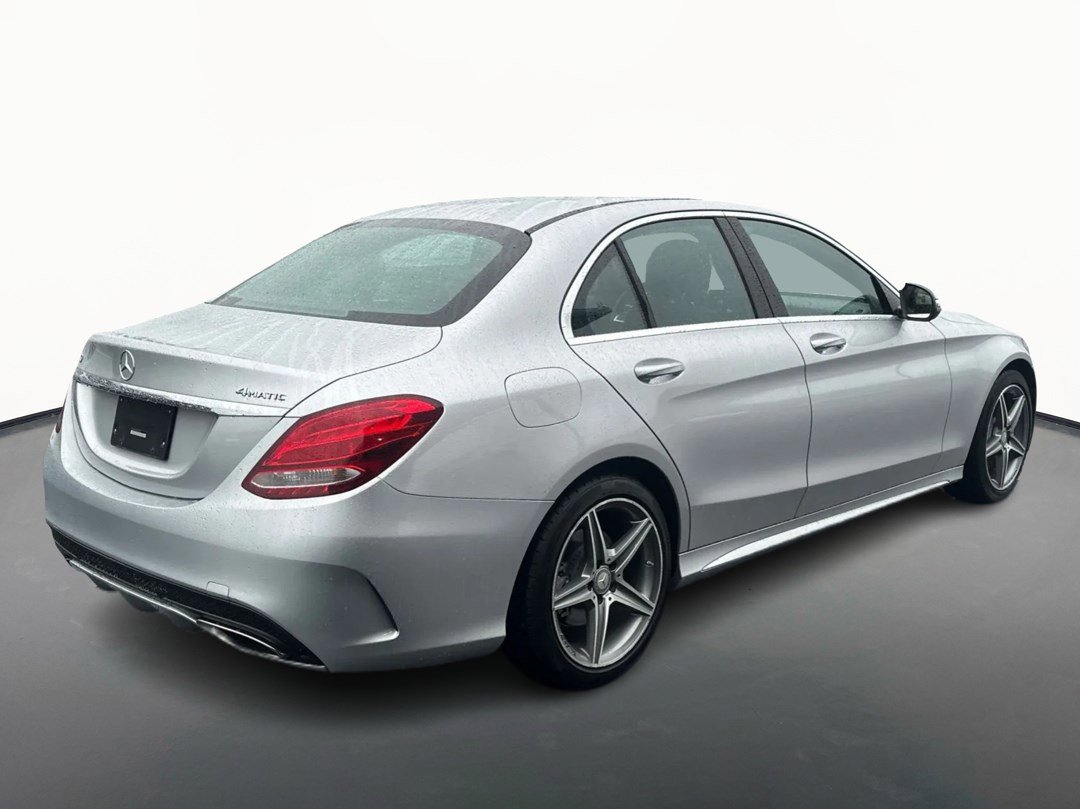 Used 2015 Mercedes-Benz C 300 4MATIC Sedan image 3
