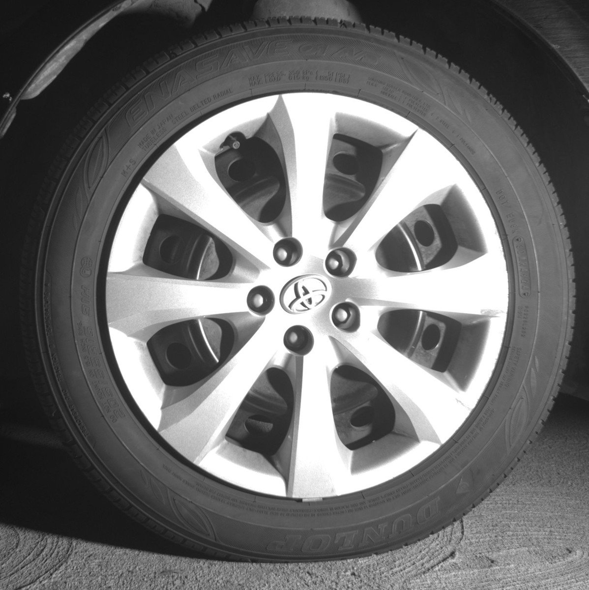 Used 2025 Toyota Corolla LE FWD image 12