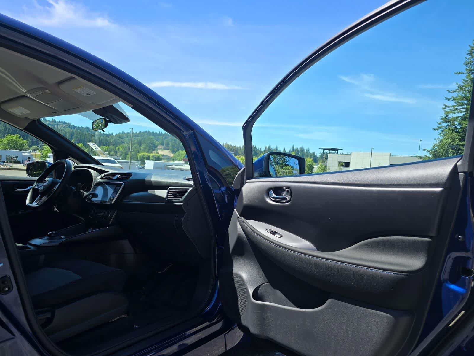 Used 2023 Nissan Leaf S FWD image 16
