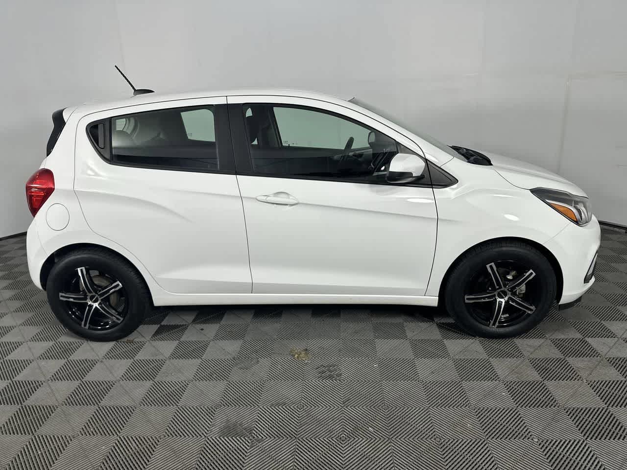 Used 2017 Chevrolet Spark LT FWD image 12