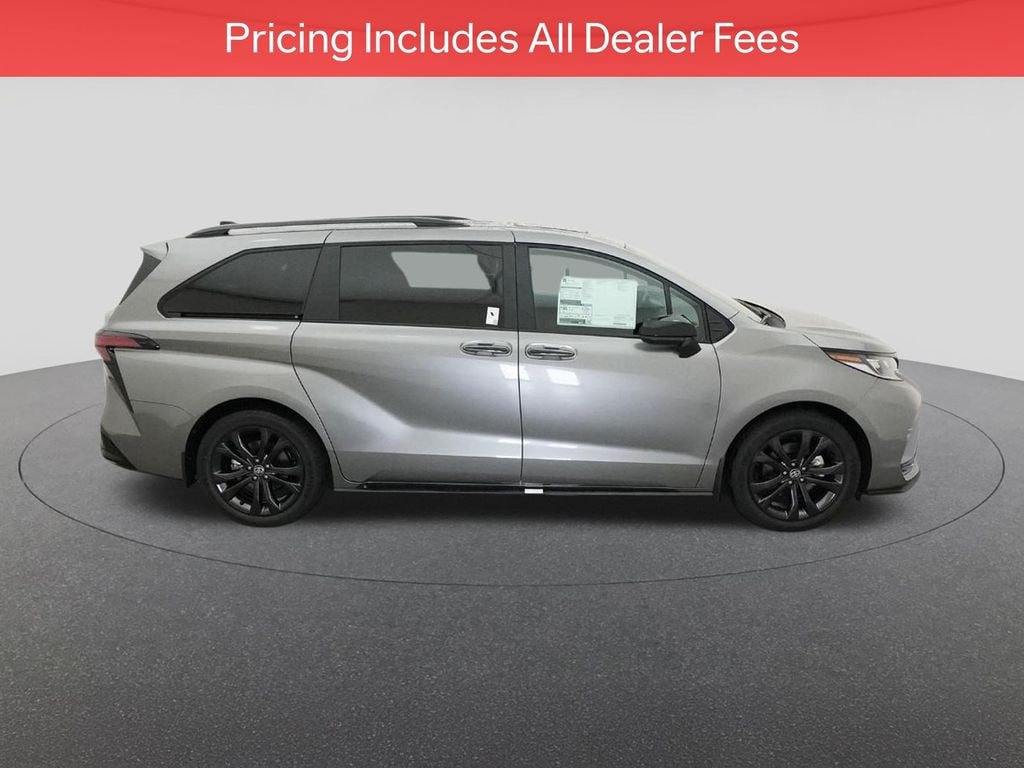 New 2026 Toyota Sienna XSE FWD image 12