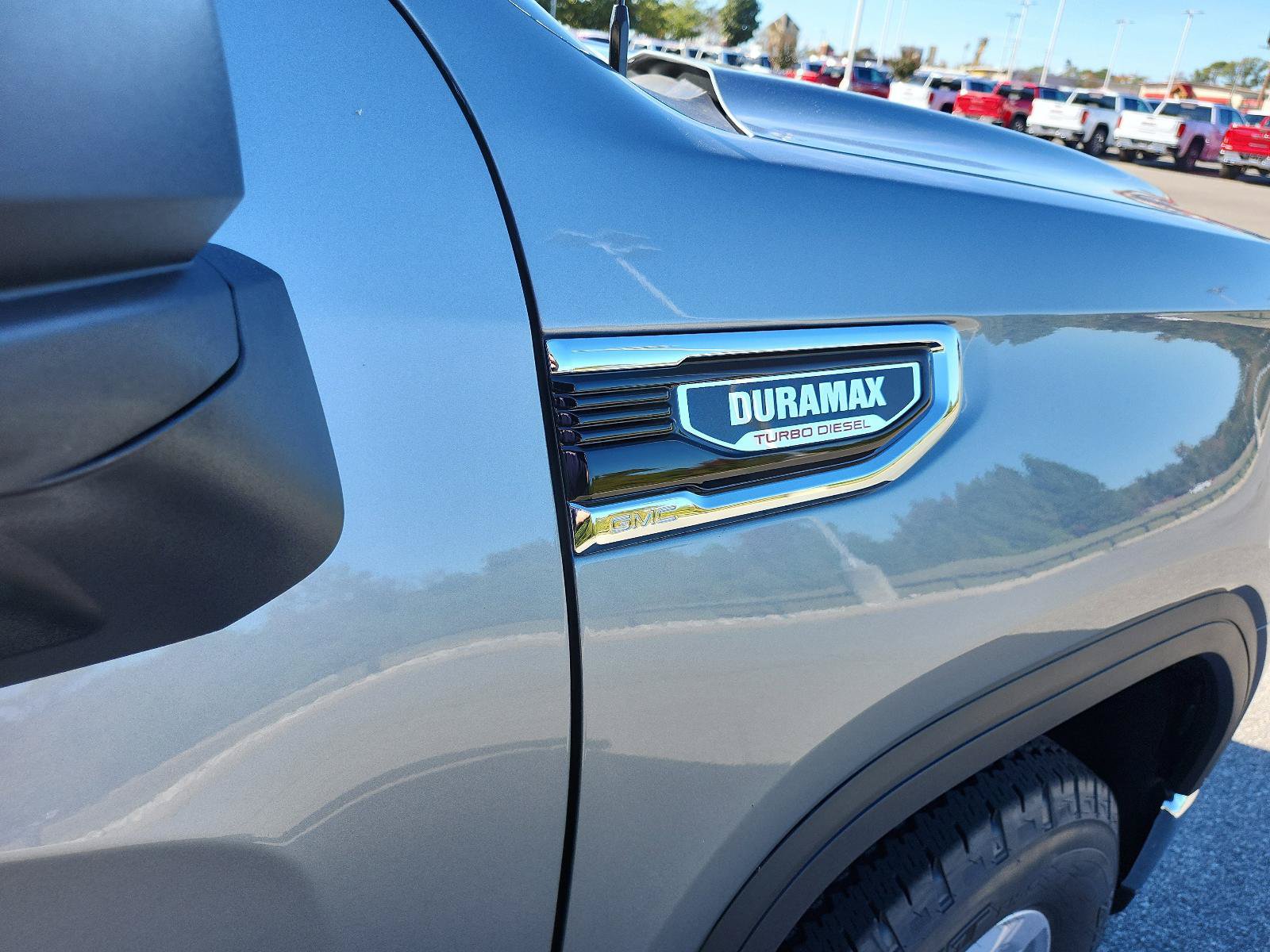 New 2026 GMC Sierra 1500 SLE AWD/4WD image 8