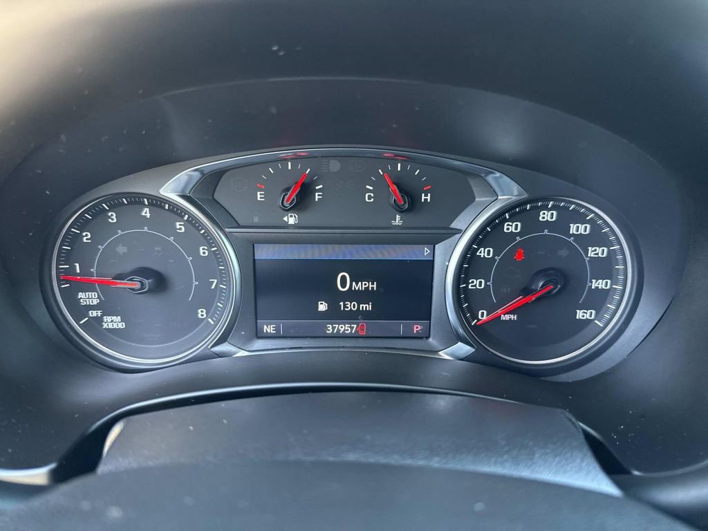 Used 2024 GMC Terrain SLT image 39