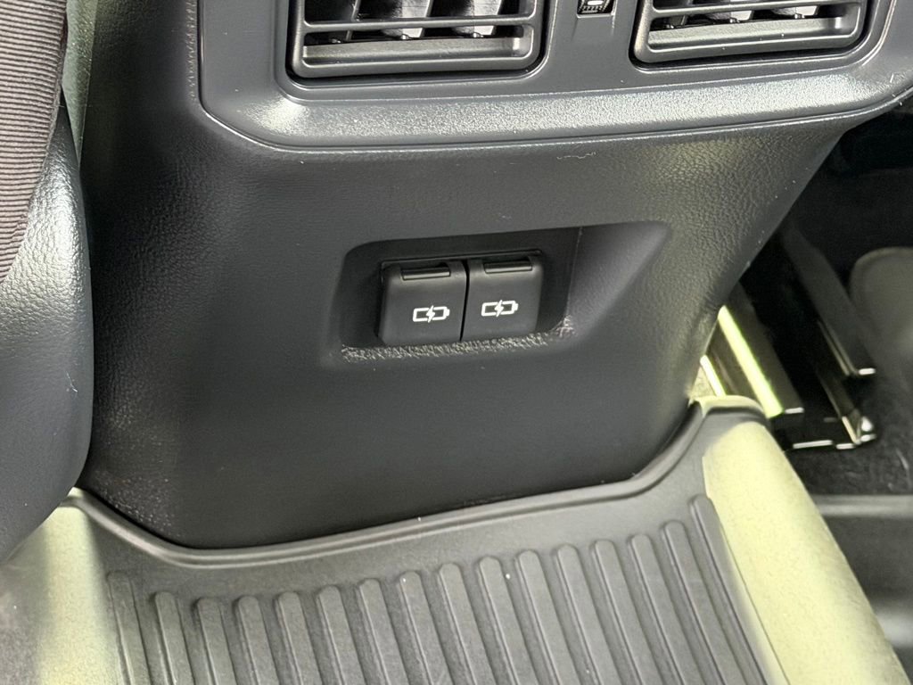 Used 2023 Toyota RAV4 SE w/ Weather & Moonroof Package AWD/4WD image 9