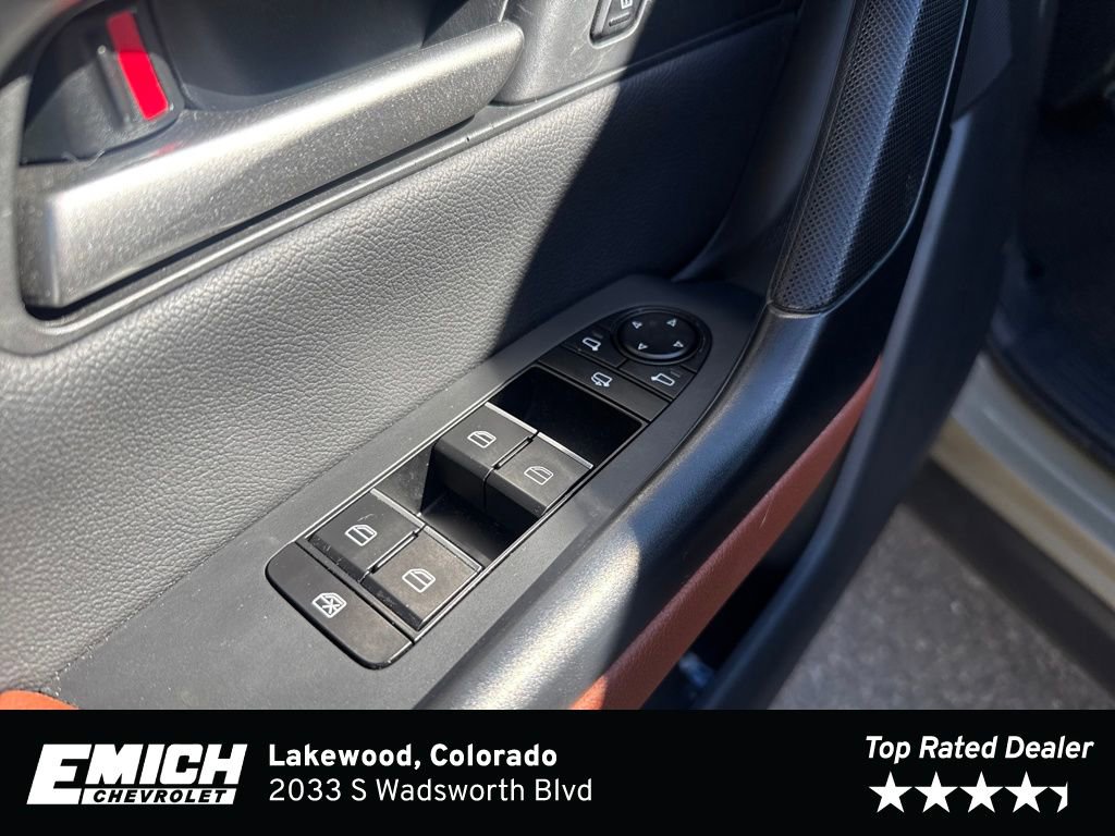 Used 2025 MAZDA CX-50 Meridian Edition w/ Weather Package image 12