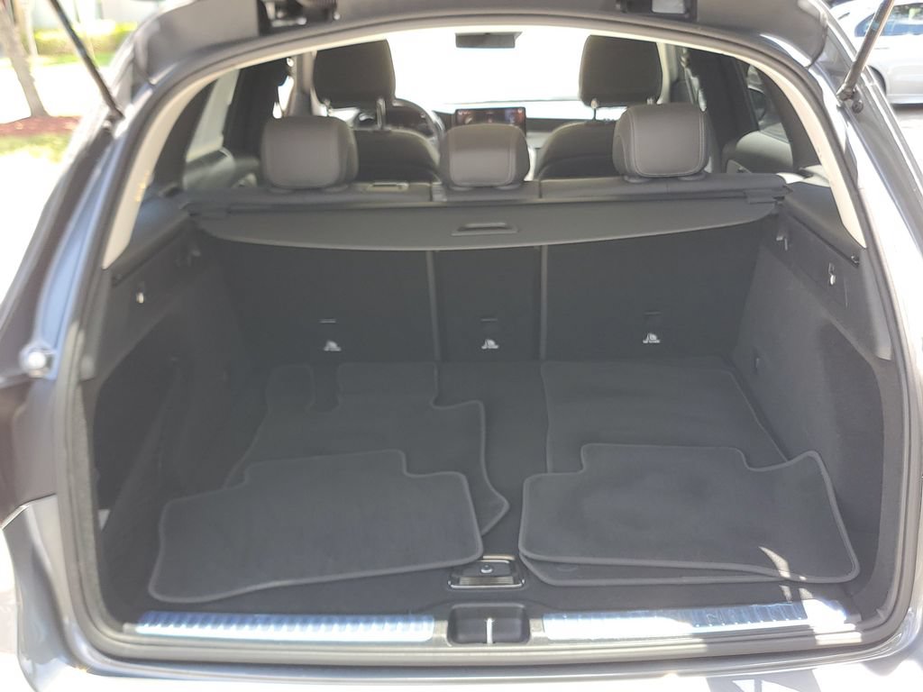 Used 2022 Mercedes-Benz GLC 300 4MATIC image 9