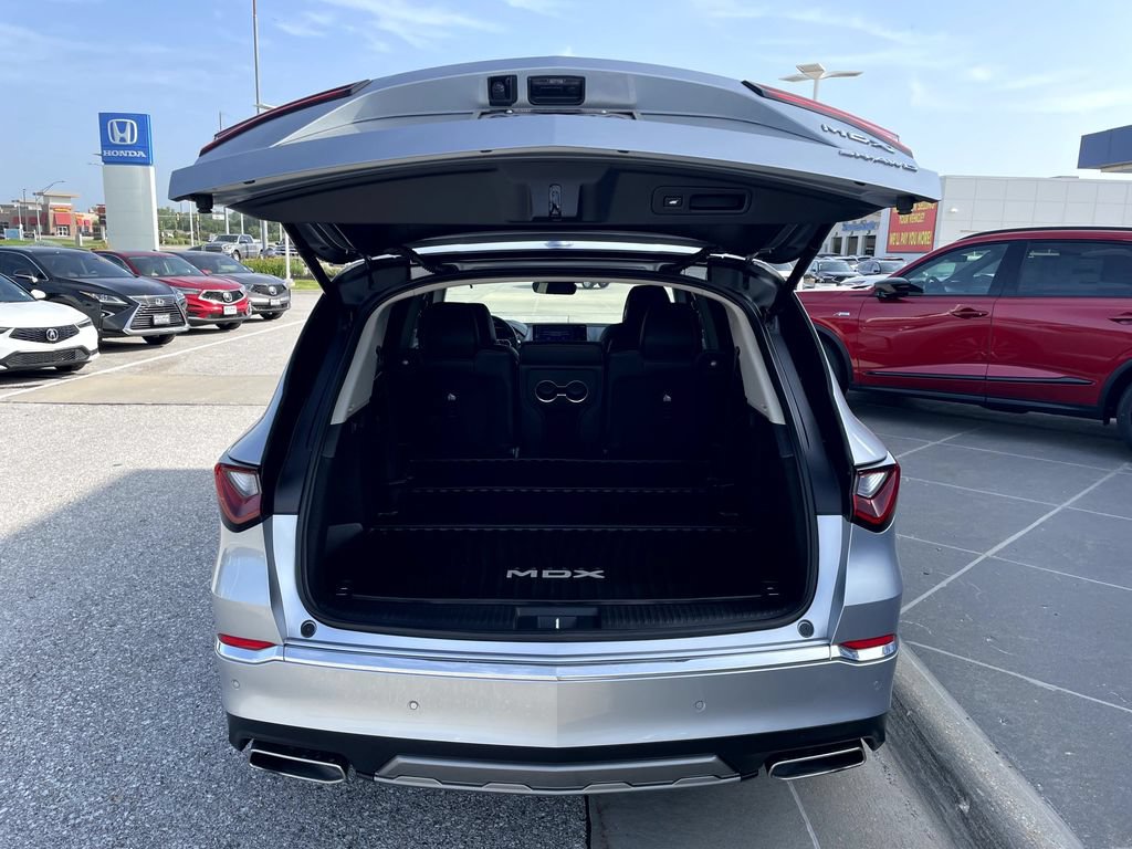 Certified 2026 Acura MDX SH-AWD w/ Technology Package image 9