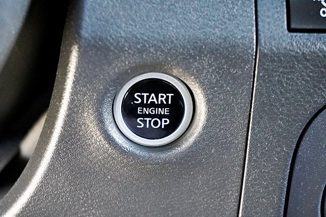 Used 2025 Nissan Frontier Pro-X RWD image 40
