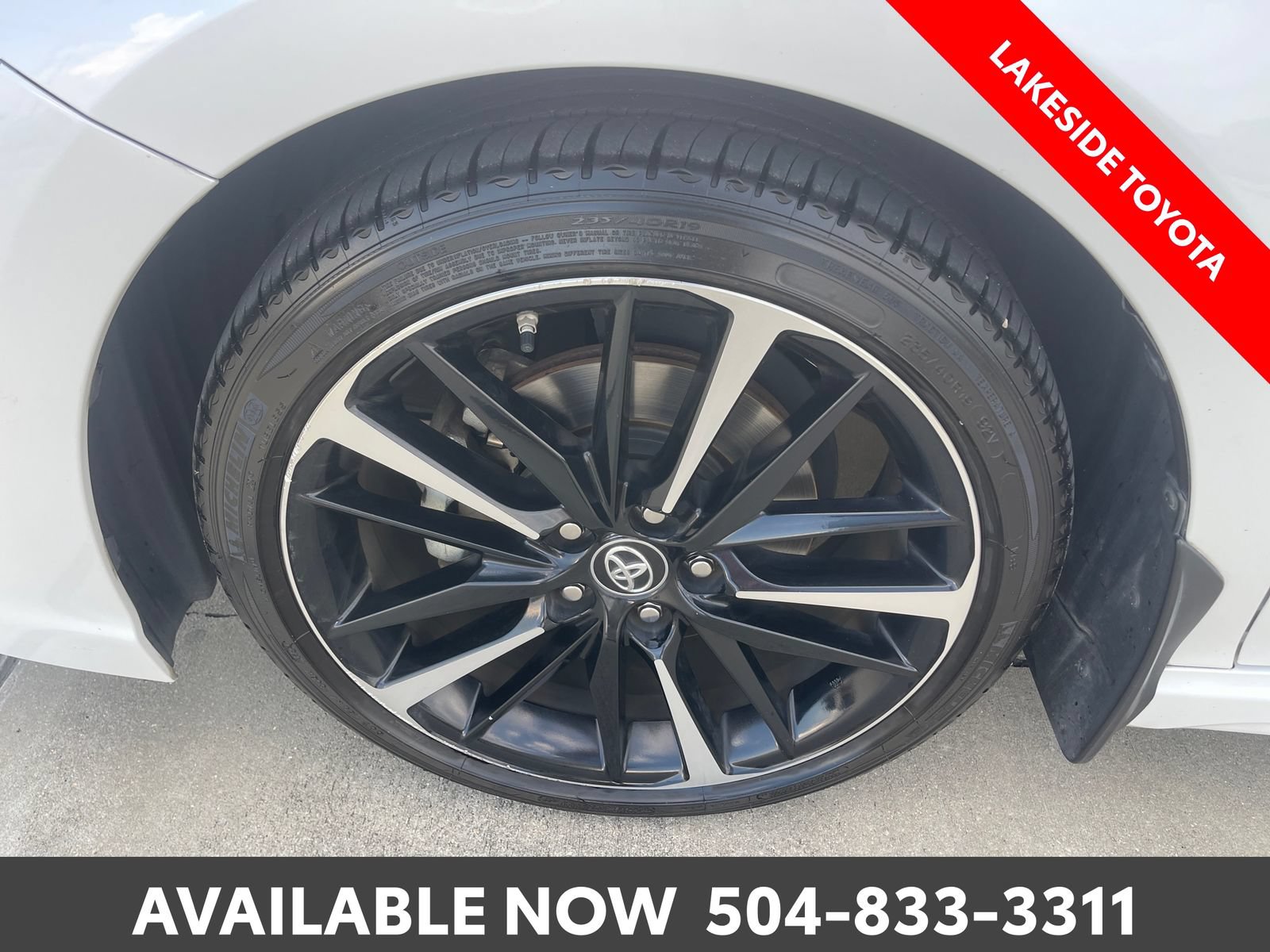Used 2018 Toyota Camry XSE FWD image 13
