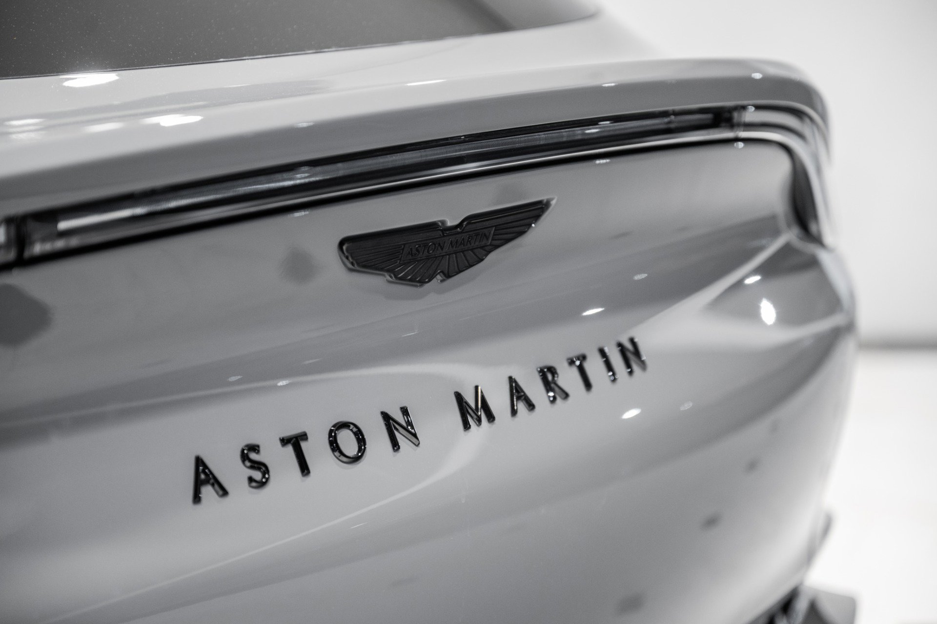 New 2026 Aston Martin DBX S AWD/4WD image 8