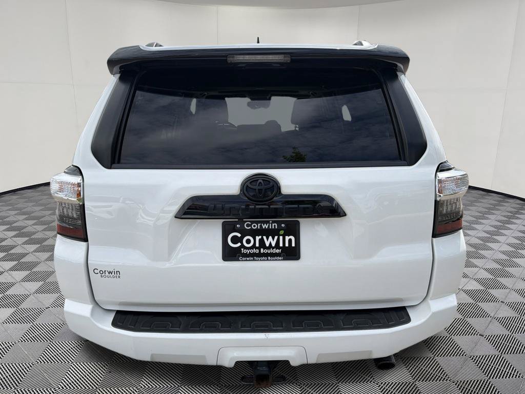 Used 2021 Toyota 4Runner Venture w/ Moonroof Package AWD/4WD image 7
