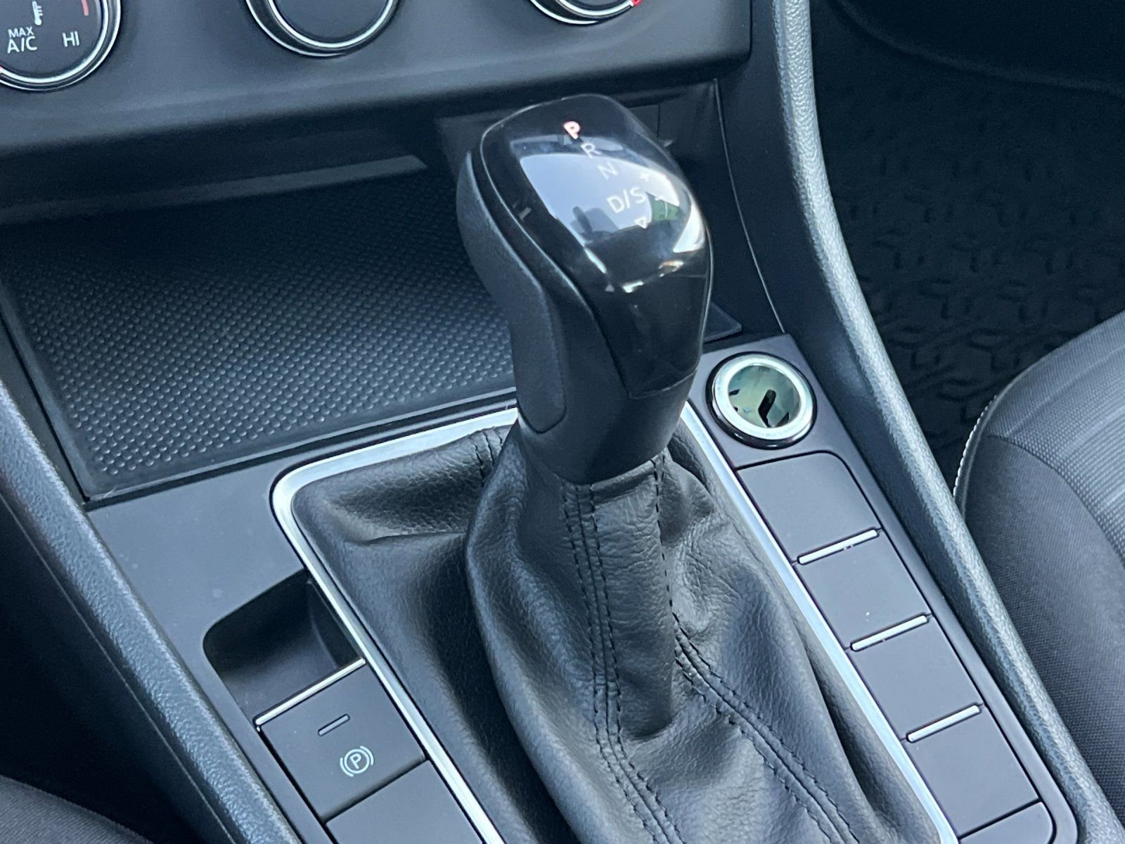 Used 2023 Volkswagen Jetta S image 20