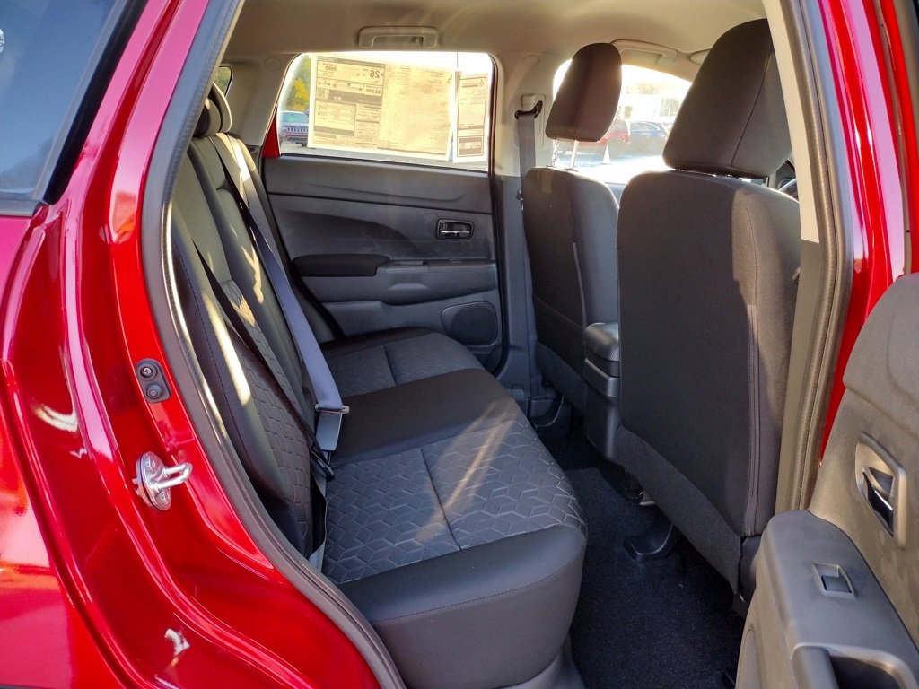 New 2025 Mitsubishi Outlander Sport ES image 9