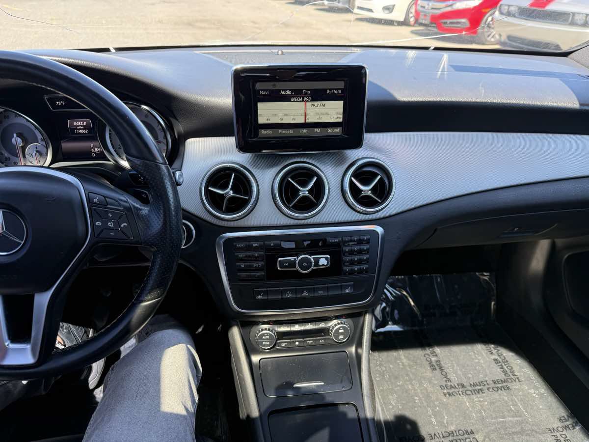 Used 2014 Mercedes-Benz CLA 250 image 9
