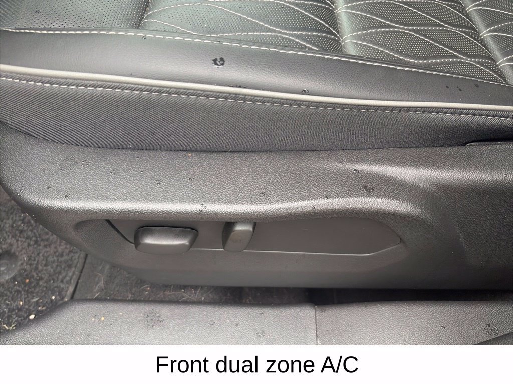 Used 2023 Buick Envision Avenir AWD/4WD image 20