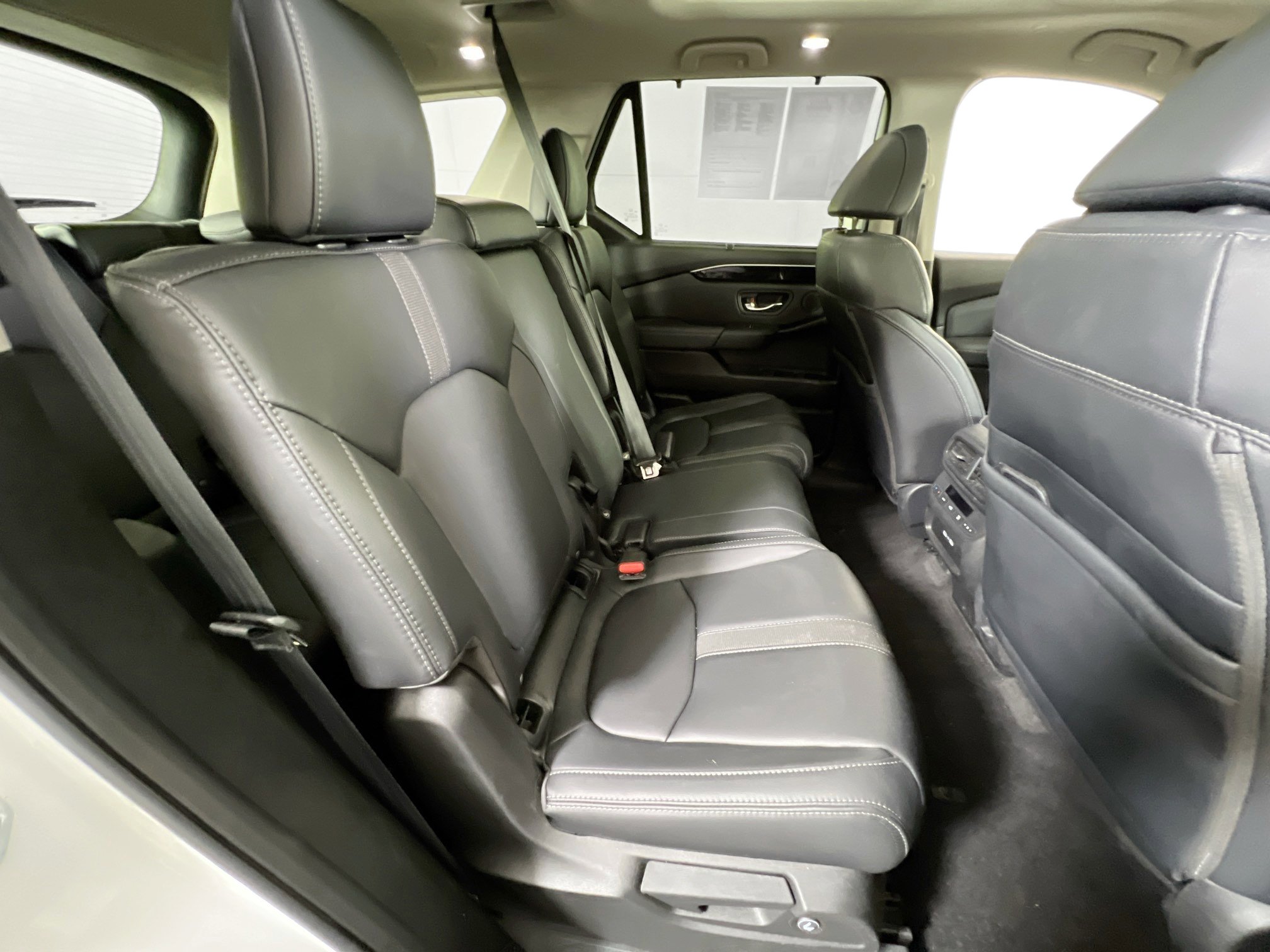 Used 2023 Honda Pilot Touring image 29