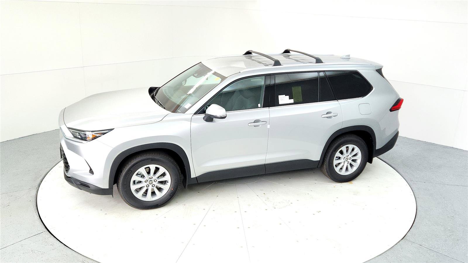 Certified 2024 Toyota Grand Highlander XLE image 14