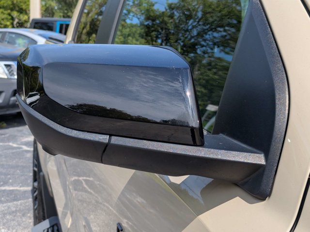 Certified 2024 Chevrolet Colorado Z71 w/ LPO, Dark Essentials Package AWD/4WD image 13