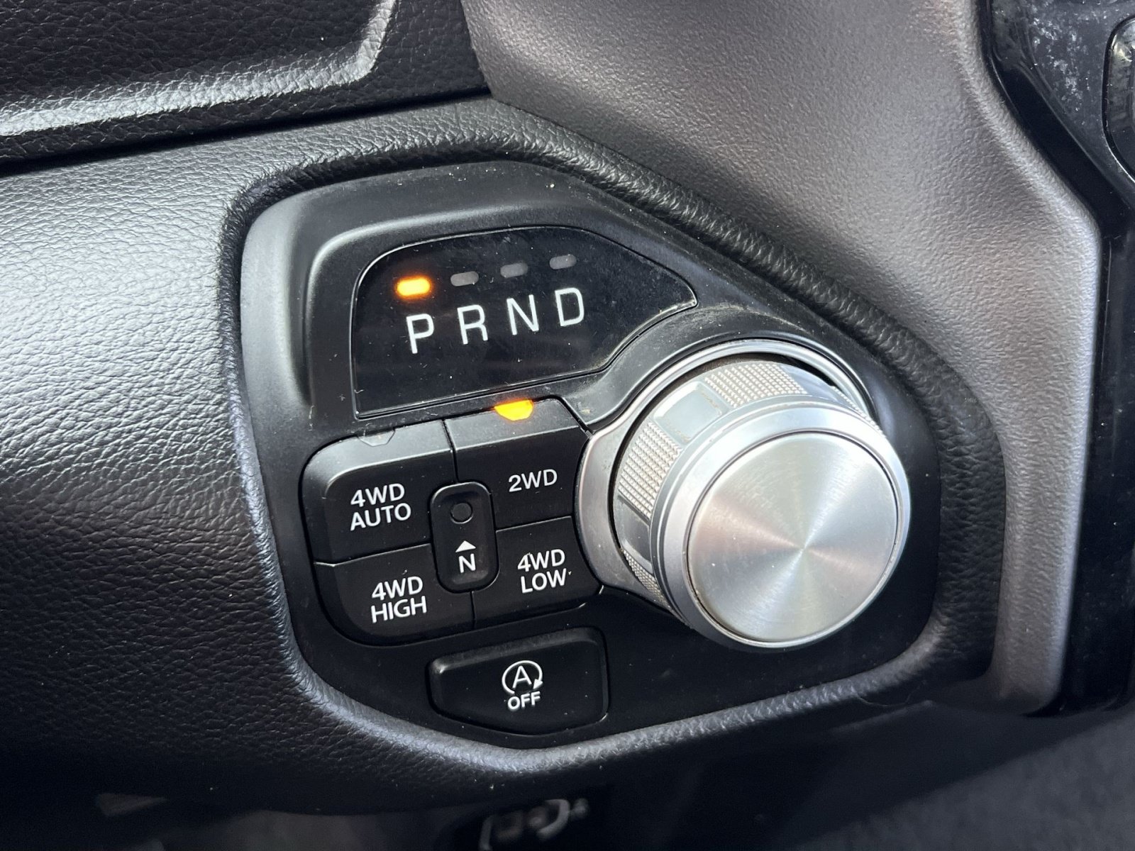 Used 2024 RAM 1500 Laramie AWD/4WD image 27