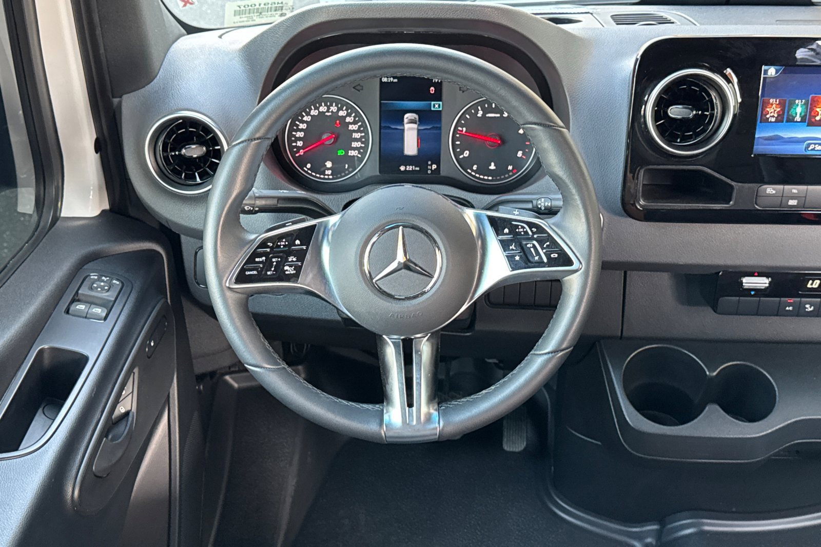 Used 2025 Mercedes-Benz Sprinter 2500 image 15
