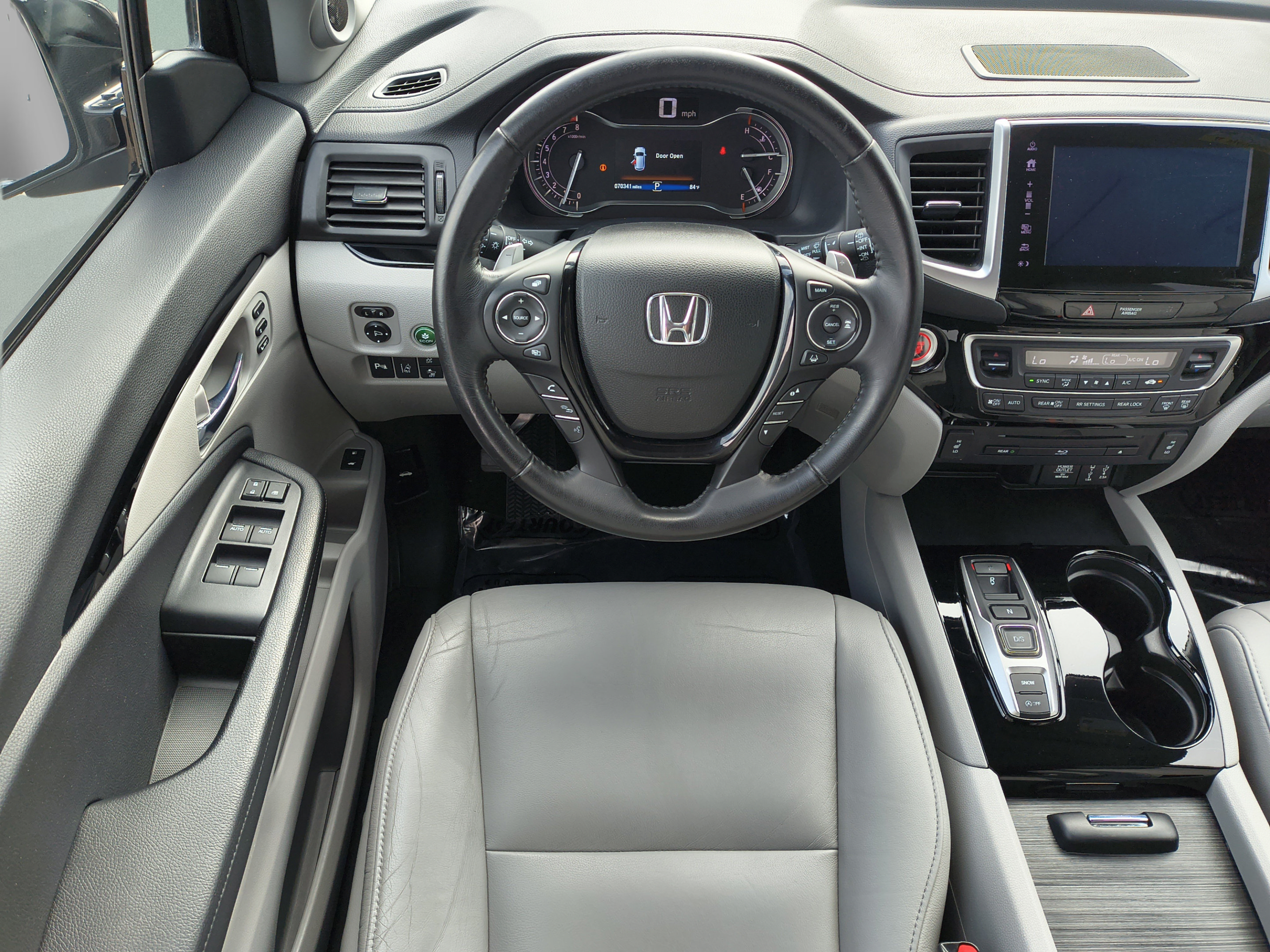 Used 2017 Honda Pilot Touring image 14