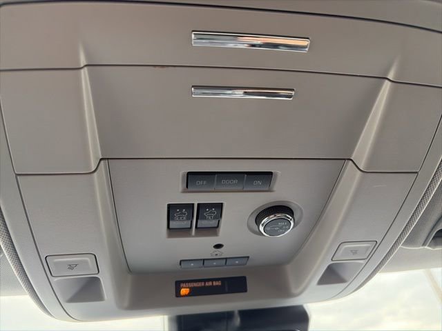 Used 2020 Chevrolet Suburban Premier image 23