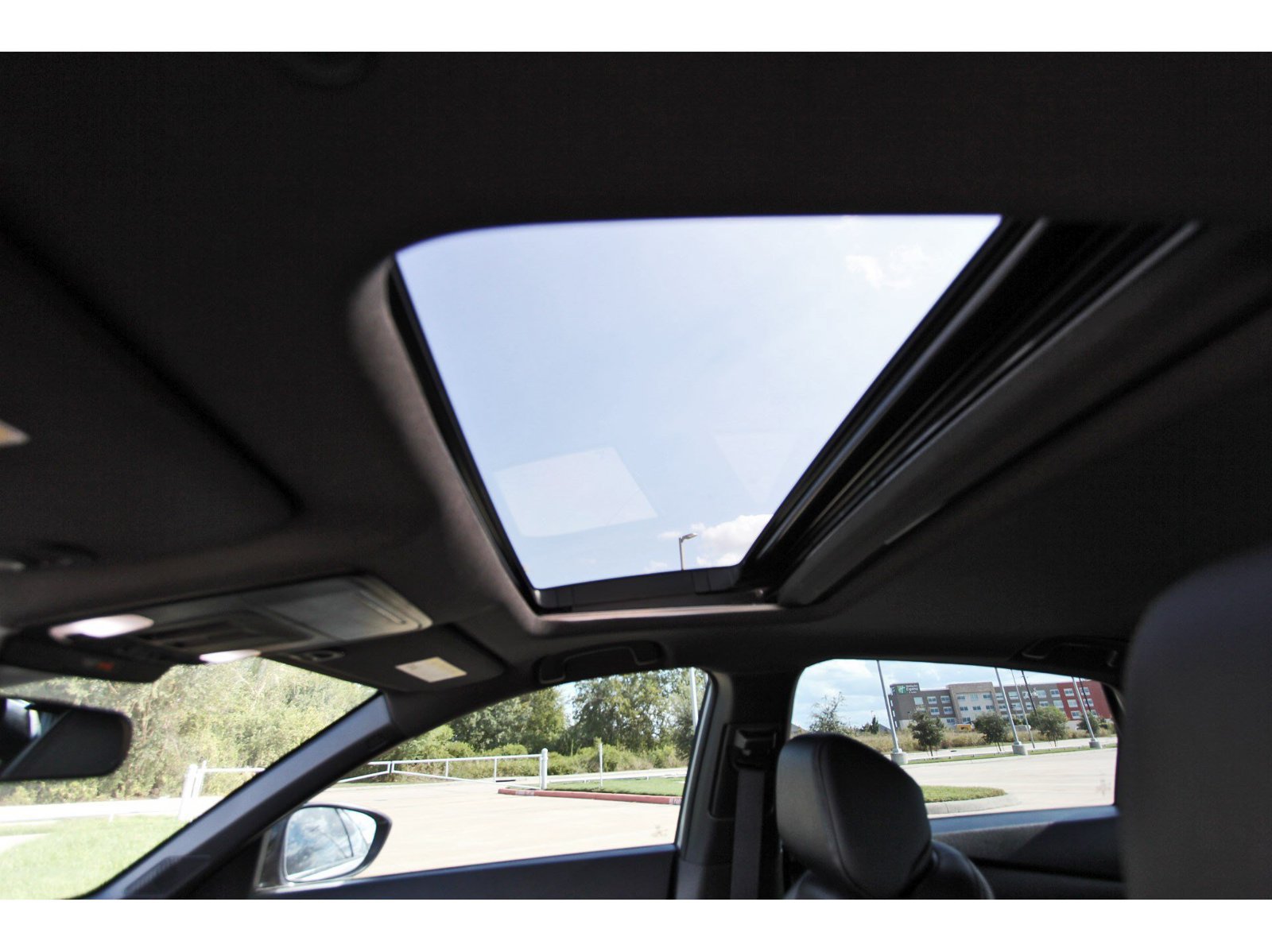 Used 2025 Honda Accord Sport image 34