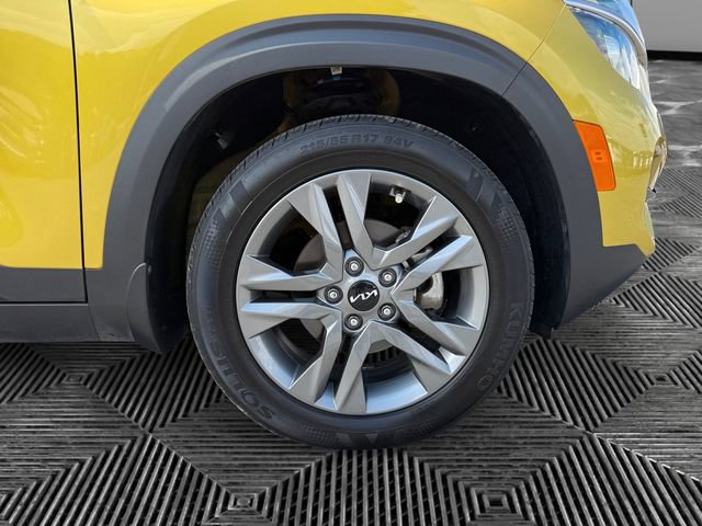 Used 2022 Kia Seltos S FWD image 9