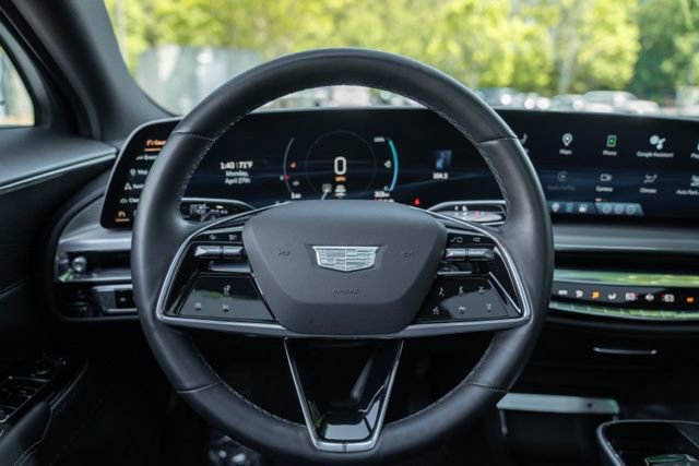 Used 2024 Cadillac Lyriq Sport RWD image 31