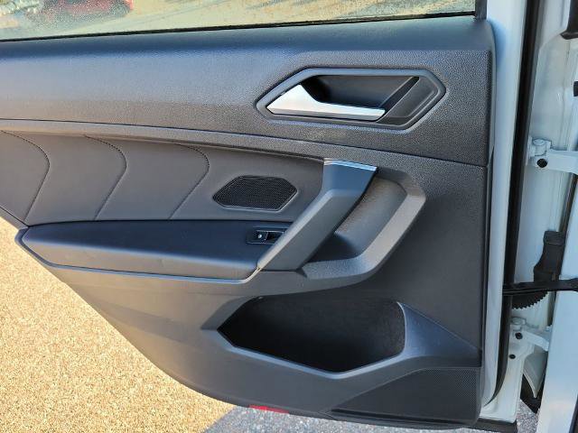 Used 2019 Volkswagen Tiguan SEL Premium image 14