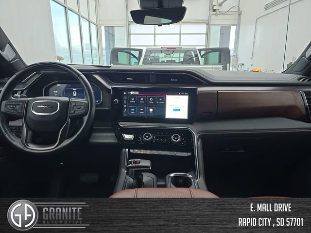 Used 2025 GMC Sierra 1500 Denali Ultimate AWD/4WD image 12