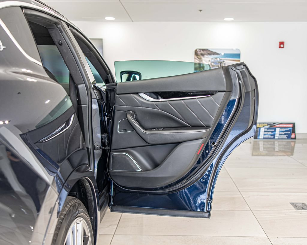 Used 2019 Maserati Levante S GranSport AWD/4WD image 43