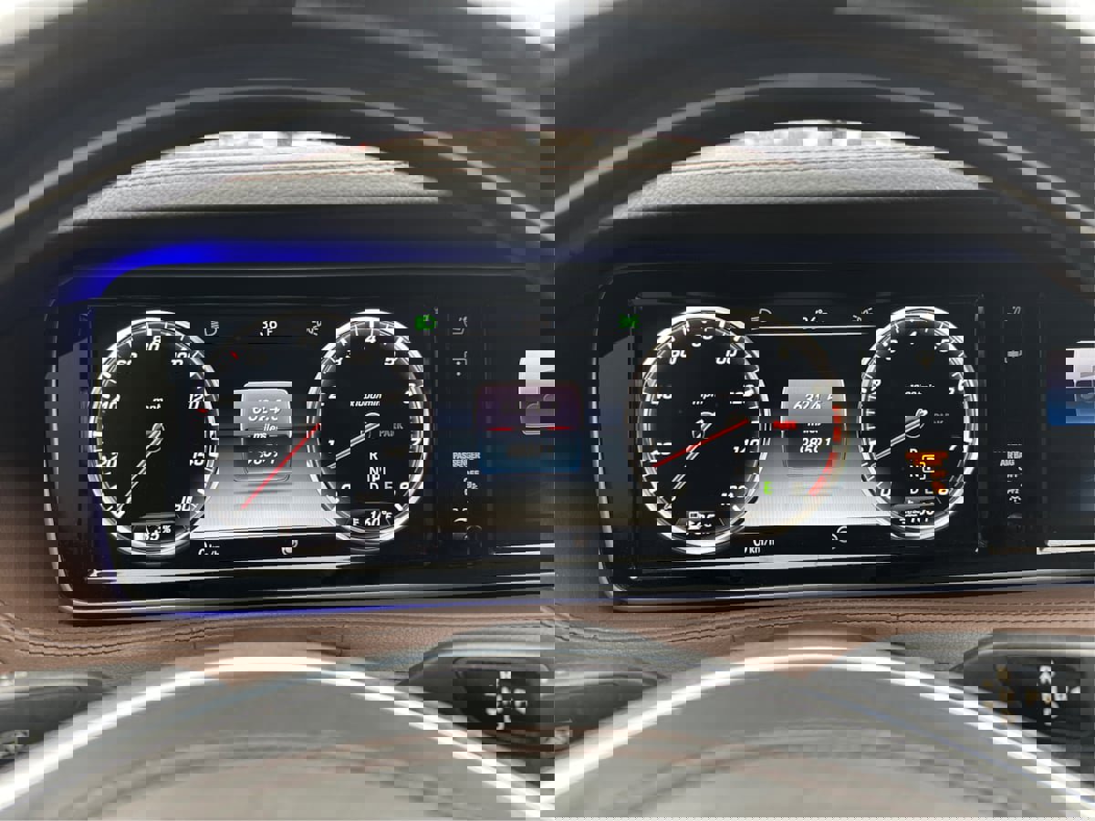 Used 2017 Mercedes-Benz S 550 4MATIC Sedan image 20