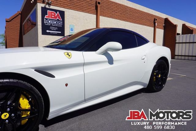 Used 2015 Ferrari California T image 32