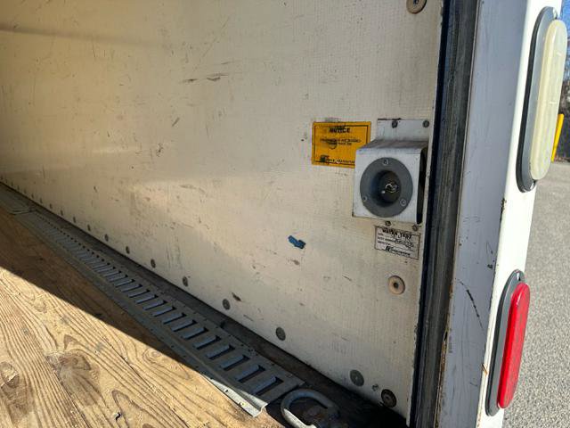 Used 2014 Chevrolet Express 4500 G4500 image 25