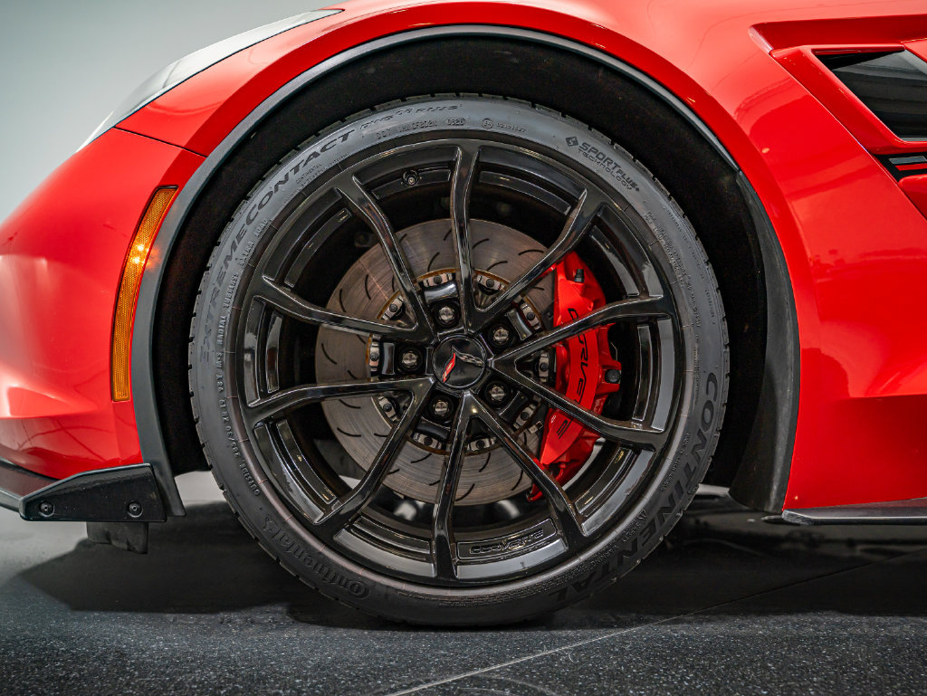 Used 2019 Chevrolet Corvette Grand Sport RWD image 12