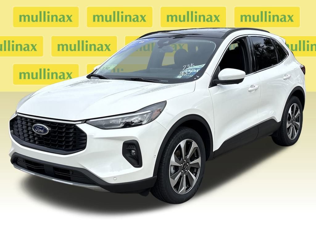 Certified 2024 Ford Escape Platinum w/ Premium Technology Package image 10