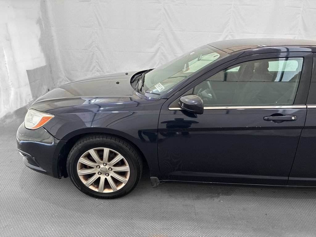 Used 2012 Chrysler 200 Touring w/ Cold Weather Group FWD image 3