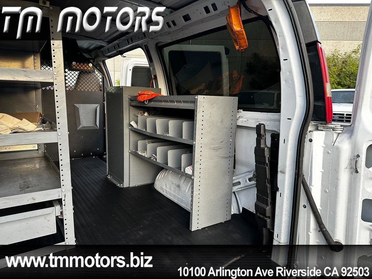 Used 2007 Chevrolet Express 2500 image 18