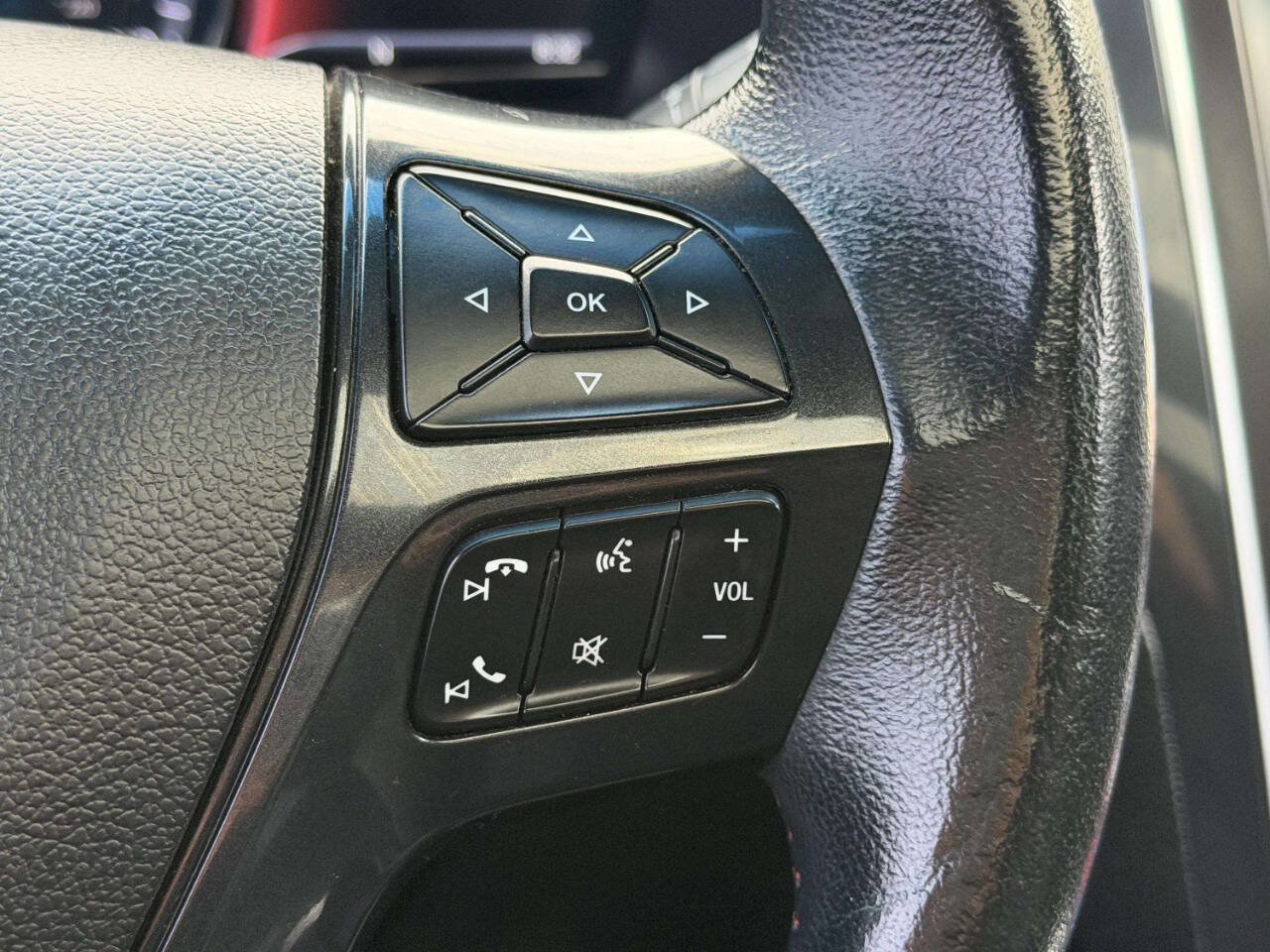 Used 2017 Ford Explorer Sport w/ Equipment Group 401A AWD/4WD image 40