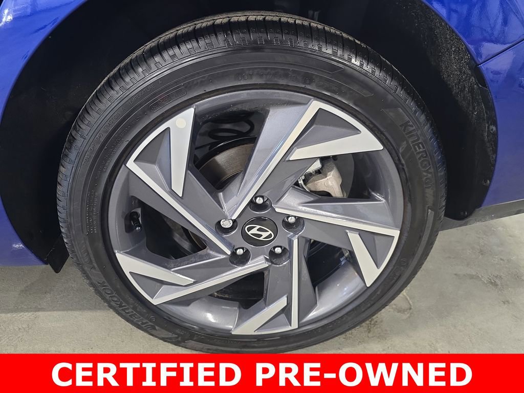 Certified 2025 Hyundai Elantra Sport image 33