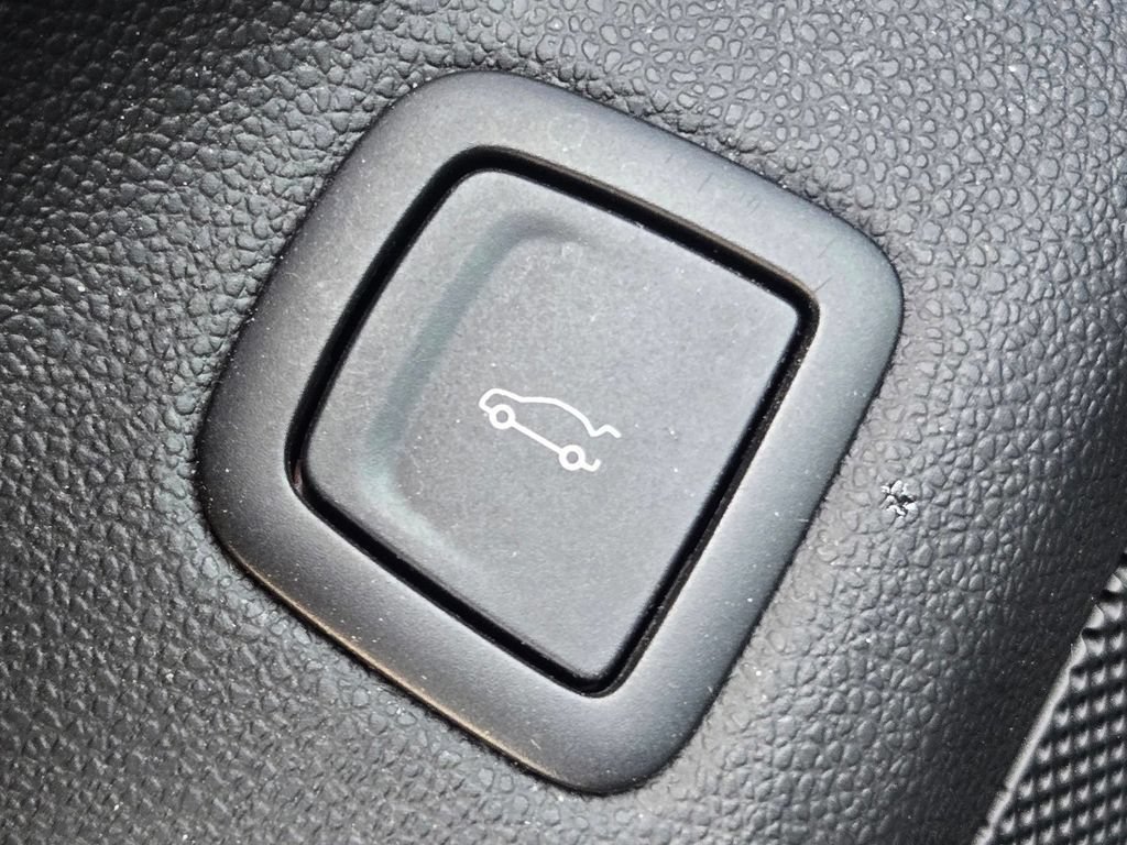 Used 2020 Cadillac CT5 Sport w/ Platinum Package RWD image 30