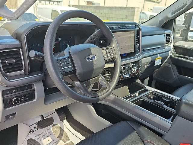 Used 2024 Ford F250 Platinum image 13