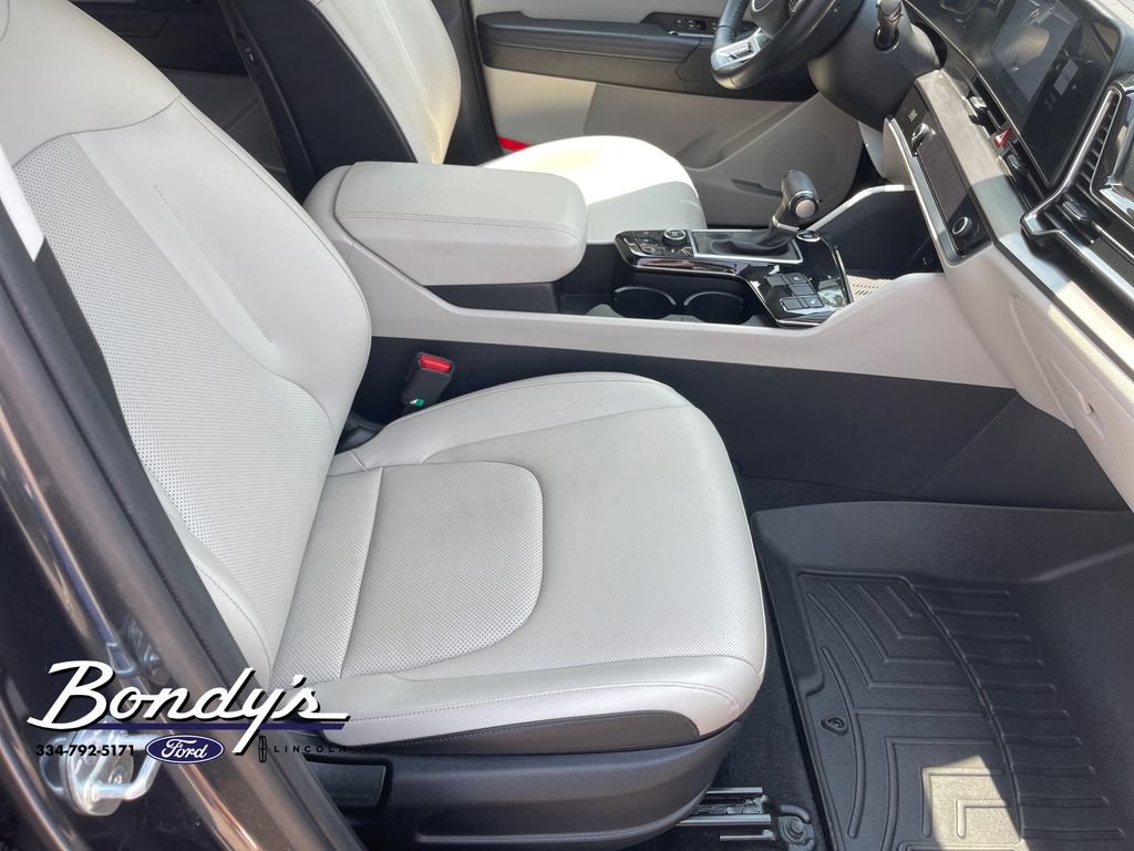 Used 2024 Kia Sportage EX FWD image 18