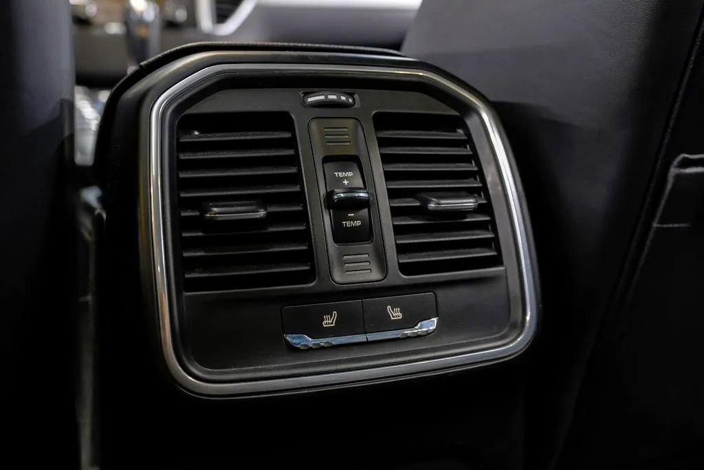 Used 2017 Porsche Macan S AWD/4WD image 46