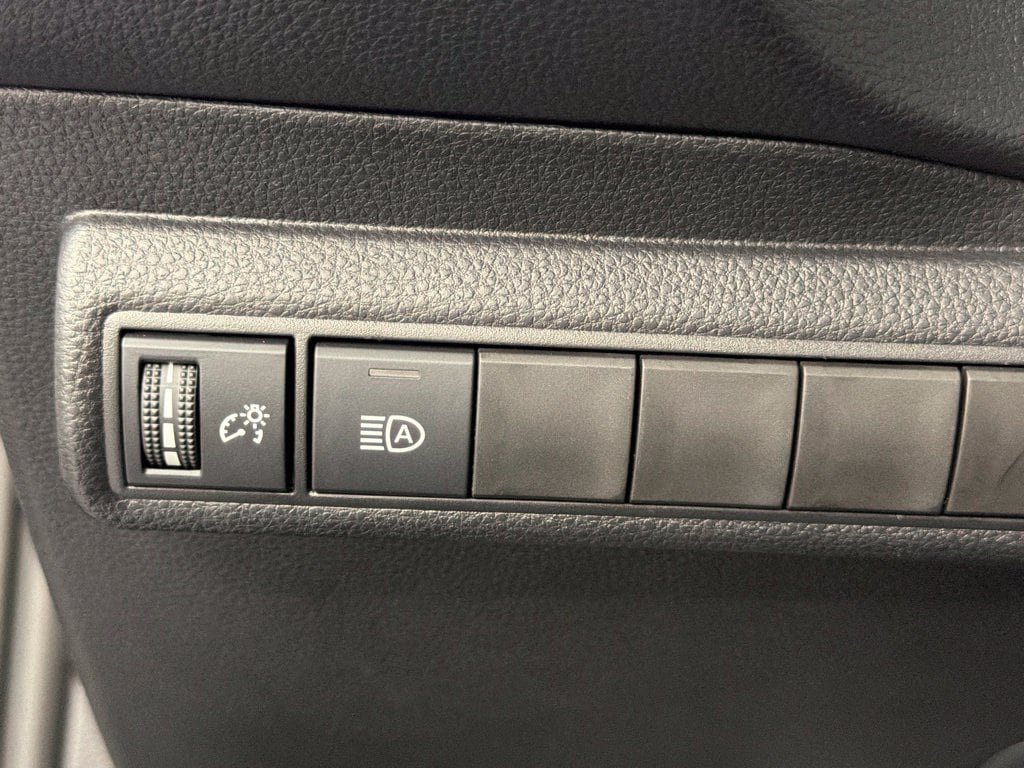 Certified 2026 Toyota Corolla LE FWD image 28